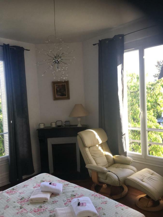 Maison En Pierre De Taille Le Raincy Экстерьер фото